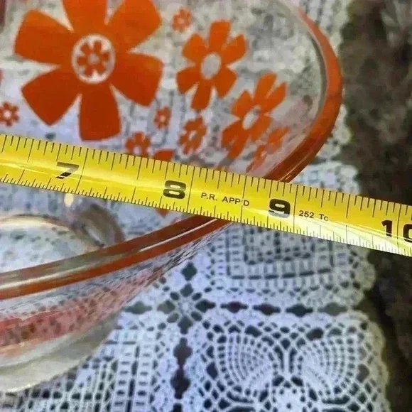 Mid-Century Atomic Daisy Flower Glass Chip & Dip Serving Bowl Set - Picture 15 of 16